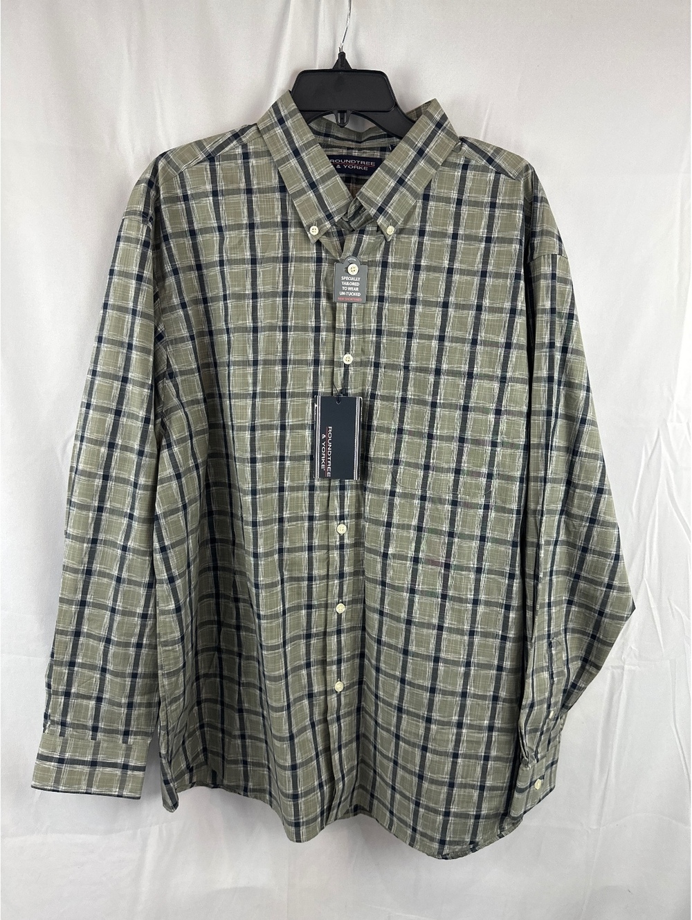 Roundtree & Yorke Men's XL Button-Down Plaid Cotton NWT
